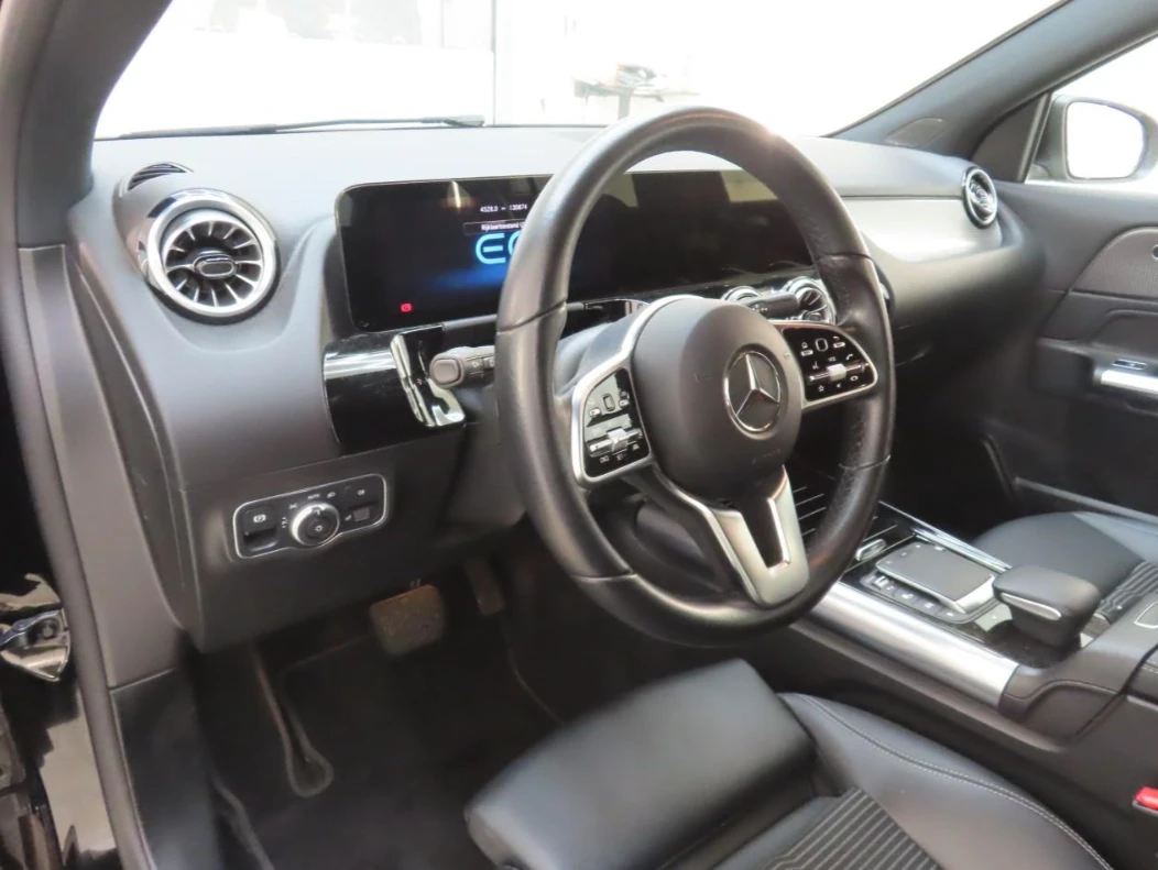 Mercedes-Benz EQA 250 Luxury, снимка 7 - Автомобили и джипове - 56480941