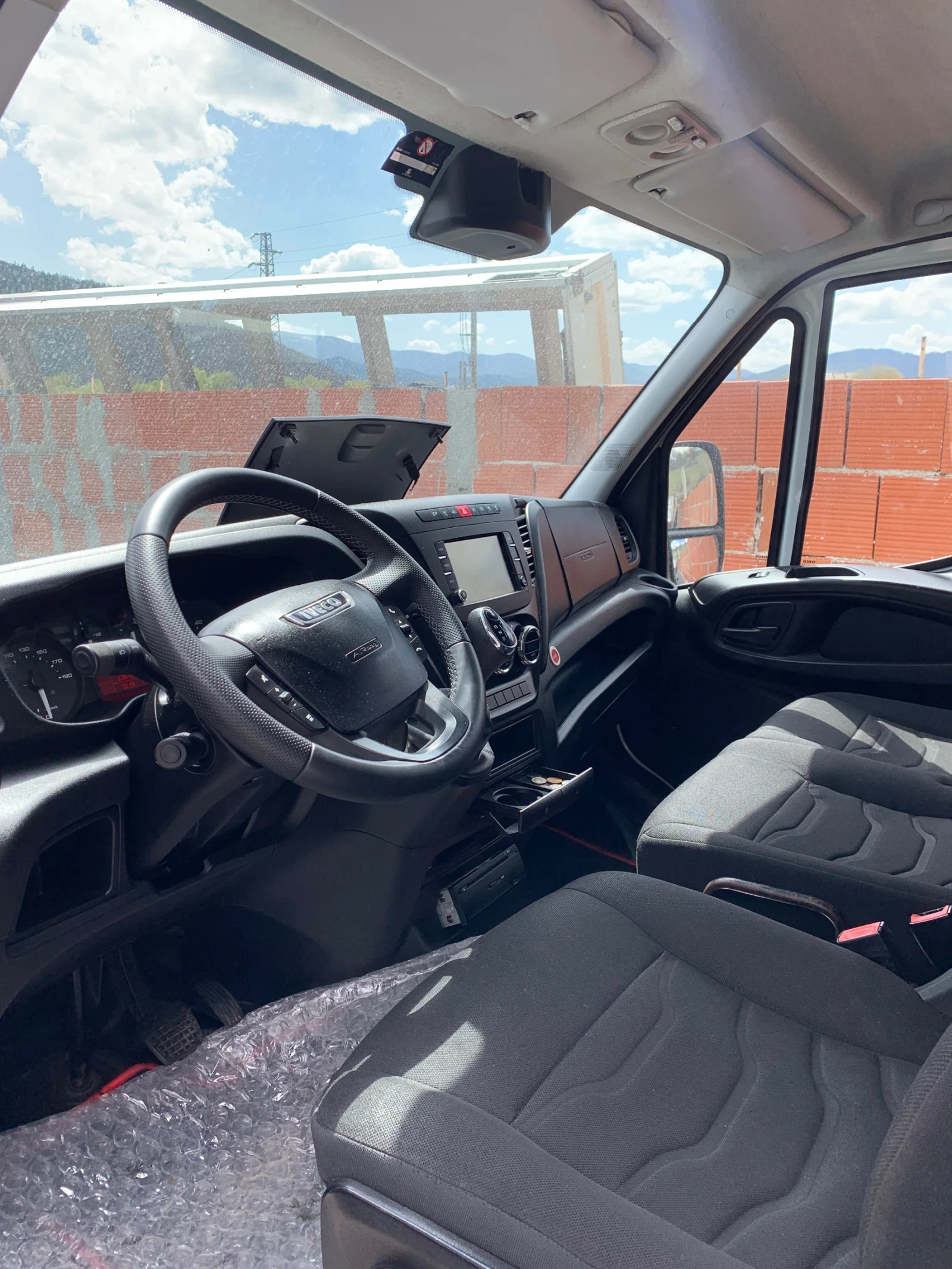 Iveco Daily 170к.с, 5 метра, Падащ борд, Автоматик - изображение 7