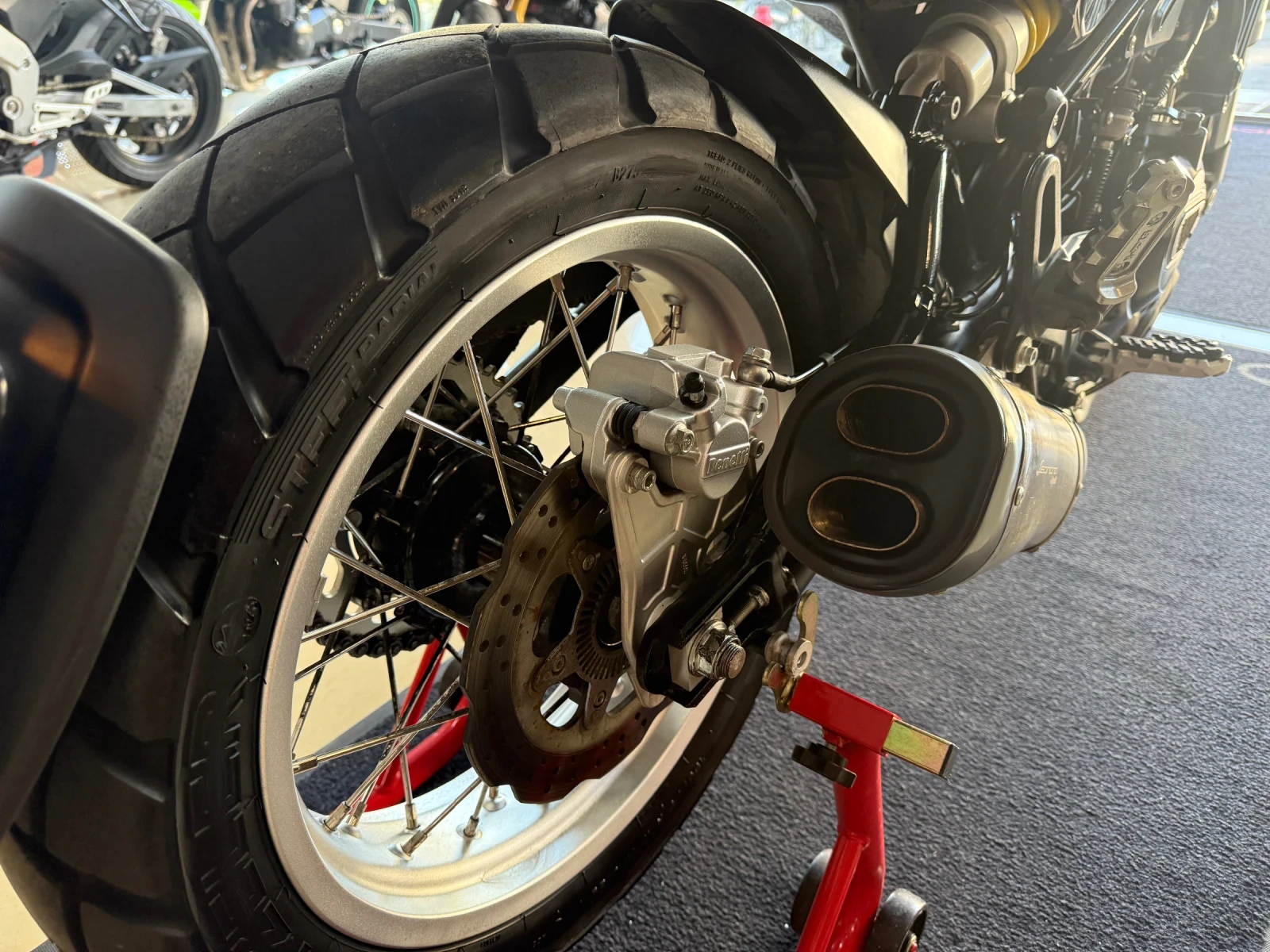 Benelli 500 LEONCINO 500ABS A2 35KW - изображение 7