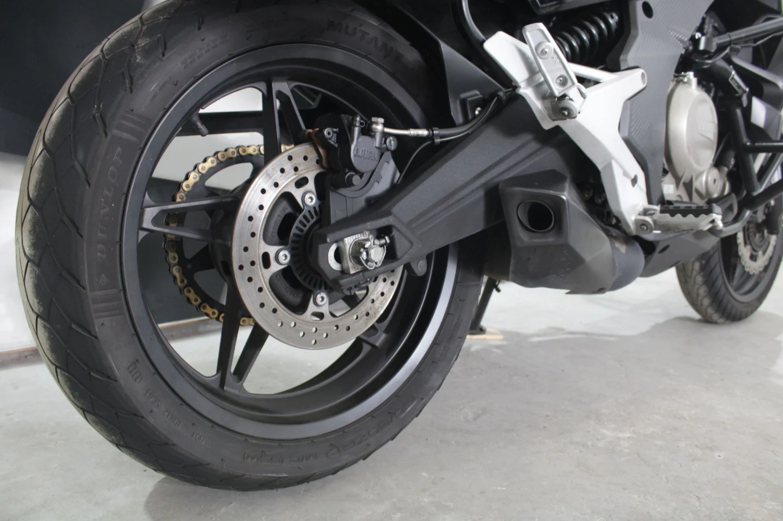 Cfmoto 650MT  2022г. ABS, снимка 15 - Мотоциклети и мототехника - 53712486