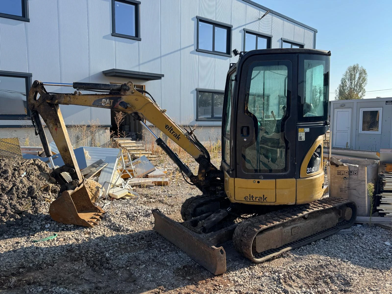 Багер Cat 303C  - изображение 2