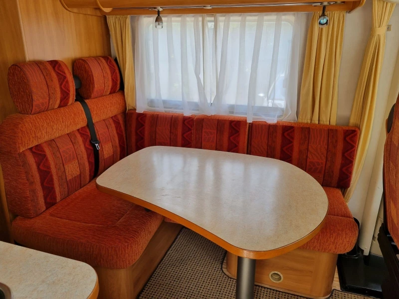 Кемпер HYMER / ERIBA 614 , снимка 11 - Каравани и кемпери - 47275692