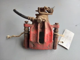 Спирачен апарат заден ляв Волво В40 1.9Б