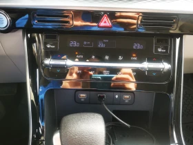 Kia Carnival 7+ 1 места , снимка 10