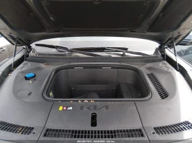 Kia EV9 Light Long Range, снимка 10
