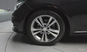 Mercedes-Benz E 220 - 13923 € / 27231.02 лв. - 54510826 5