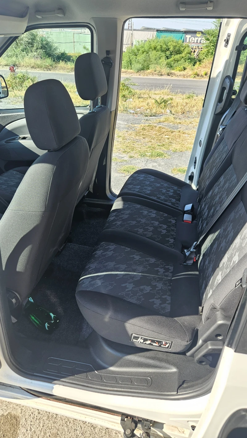 Opel Combo Tour, снимка 6 - Автомобили и джипове - 47382745