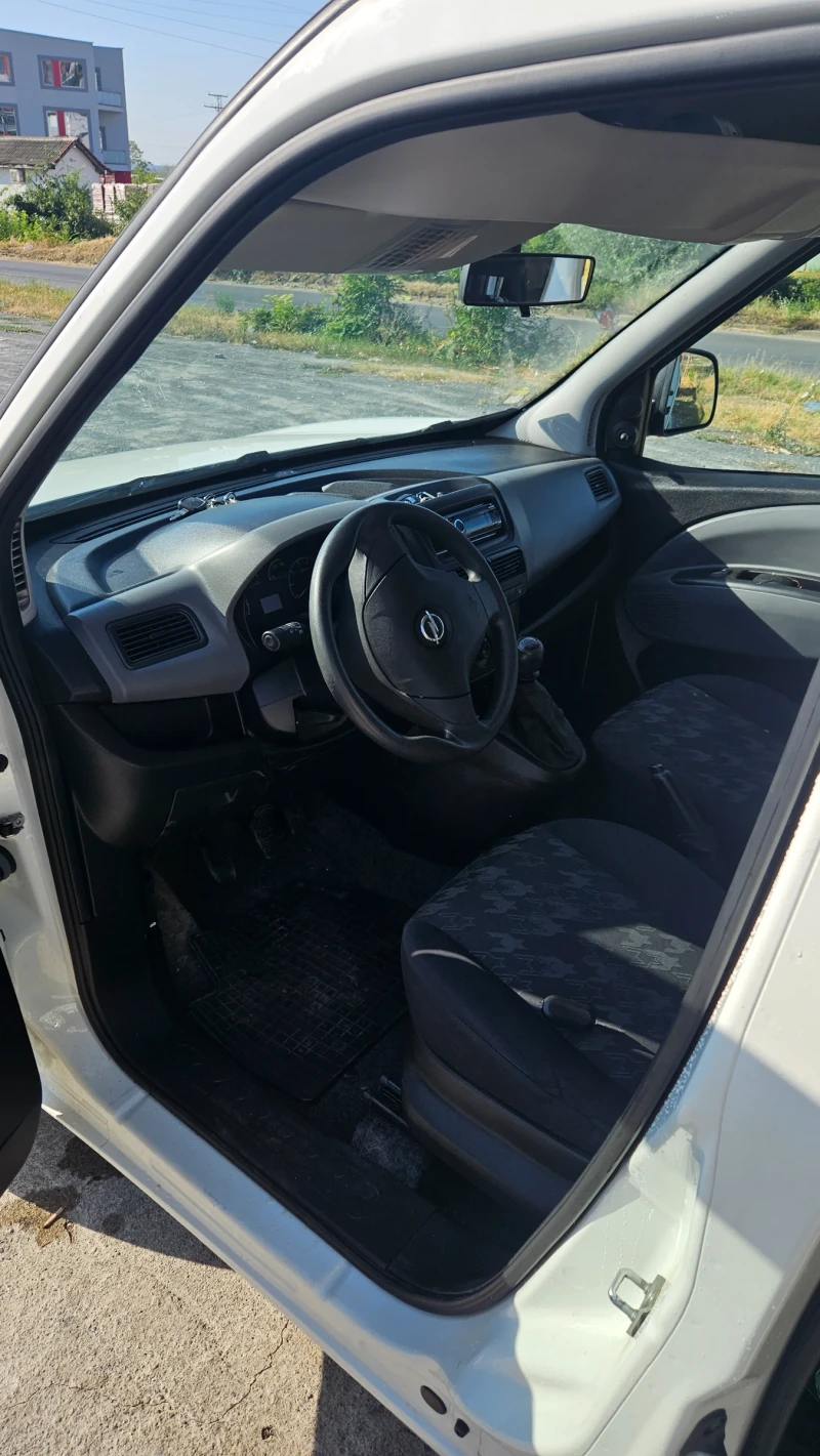 Opel Combo Tour, снимка 8 - Автомобили и джипове - 47382745