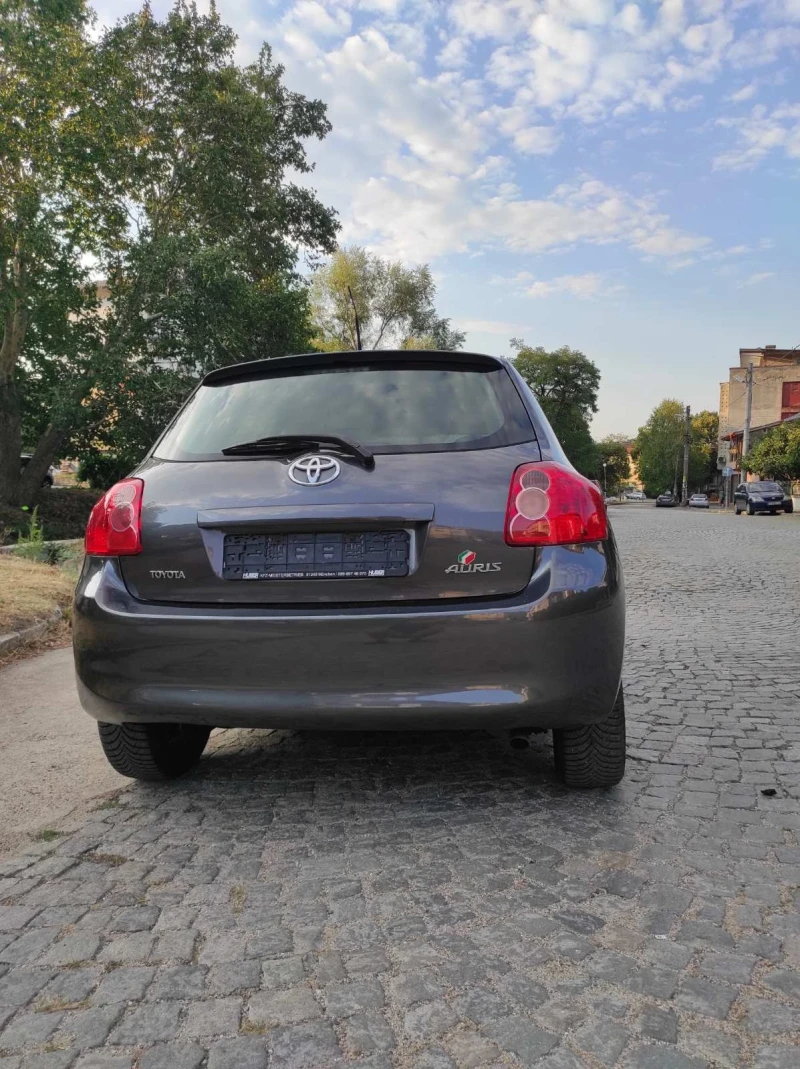 Toyota Auris 1.4 , снимка 2 - Автомобили и джипове - 47283409