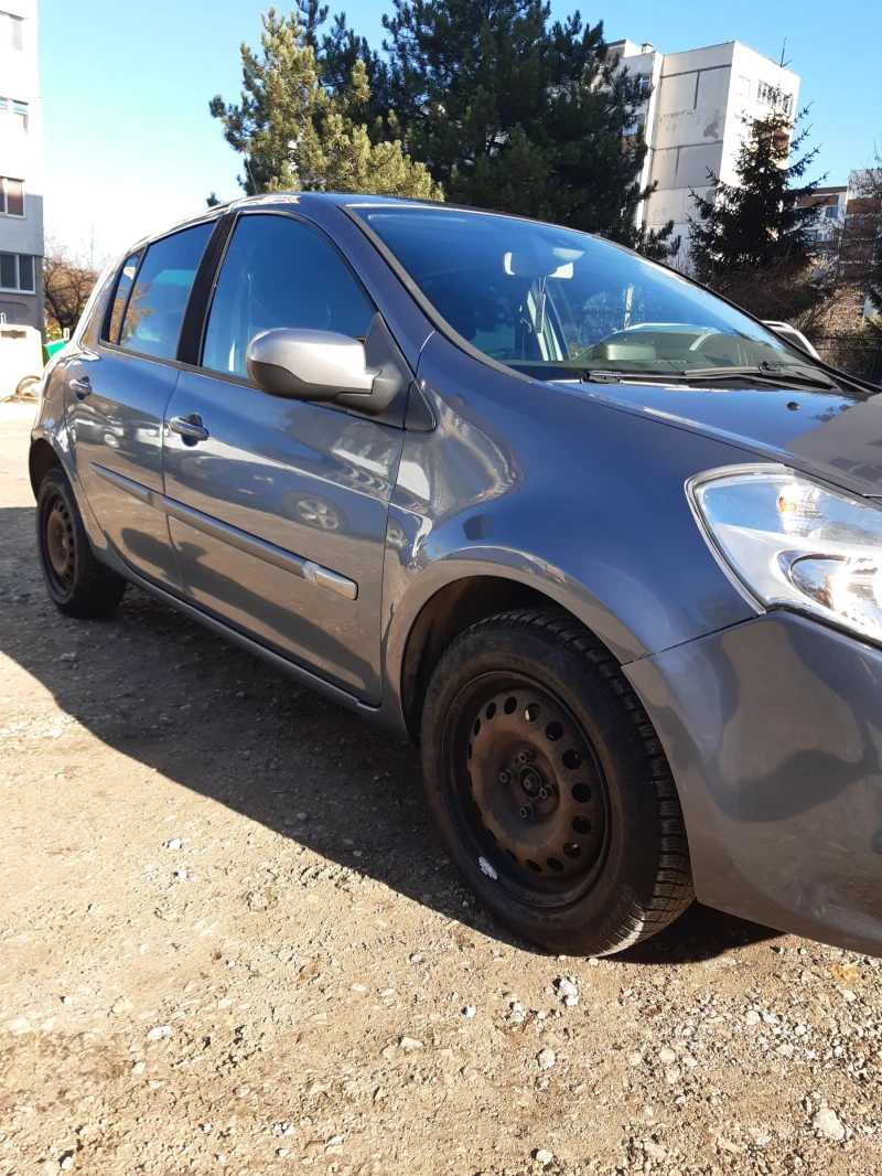 Renault Clio 1.5dci FACE.NAVI, снимка 4 - Автомобили и джипове - 48087161