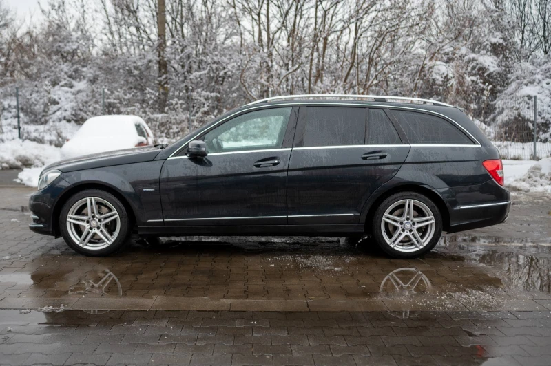 Mercedes-Benz C 300 d 4M AMG H/K #DISTRONIC #ОБДУХВАНЕ #ПЕЧКА #iCarbg, снимка 5 - Автомобили и джипове - 48682145