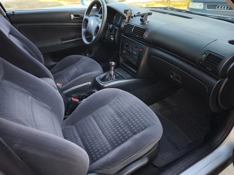 VW Passat, снимка 9 - Автомобили и джипове - 51965867