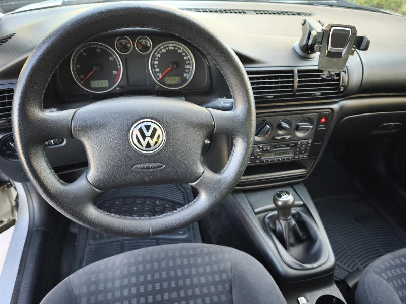 VW Passat, снимка 7 - Автомобили и джипове - 51965867