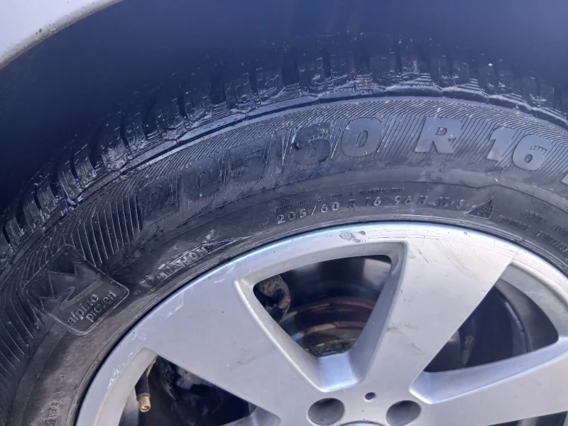 Mercedes-Benz C 200, снимка 11 - Автомобили и джипове - 52501619