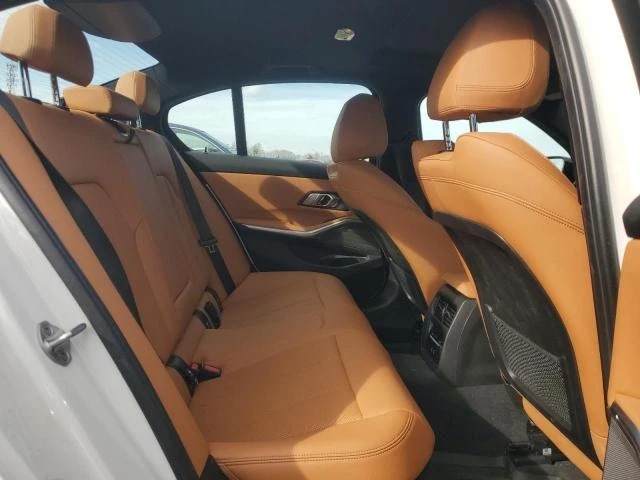 BMW 330 XI  FULL M PACK* HARMAN/KARDON* COCKPIT* , снимка 9 - Автомобили и джипове - 48516990