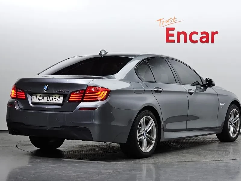 BMW 520 d-MSport xDrive - САМО 30% АВАНС, снимка 2 - Автомобили и джипове - 55740809