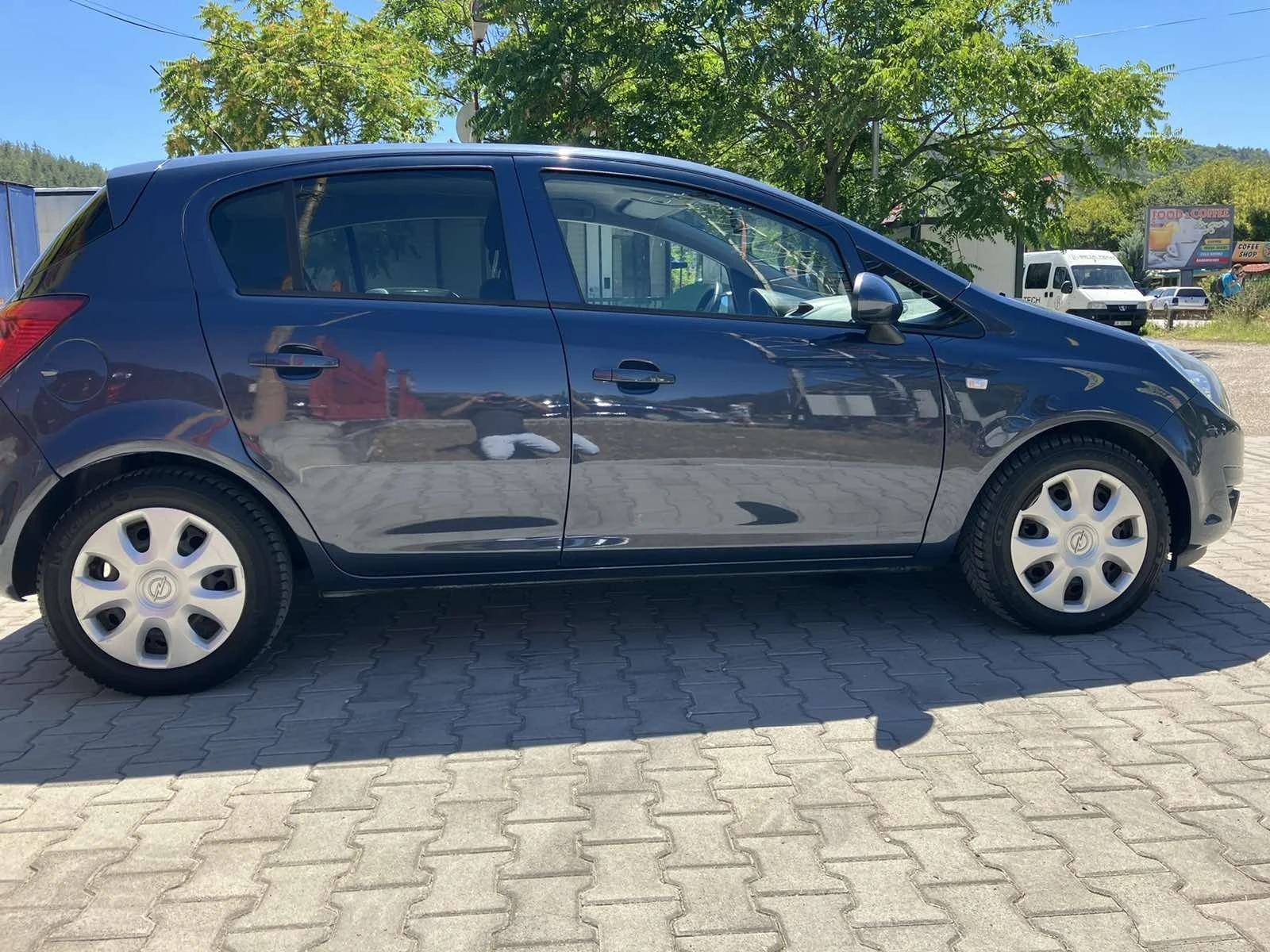 Opel Corsa 1.4 - 4 цилиндъра - изображение 3