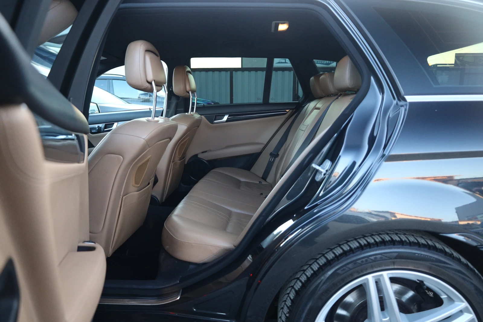 Mercedes-Benz C 300 d 4M AMG H/K #DISTRONIC # # #iCarbg | Mobile.bg   15