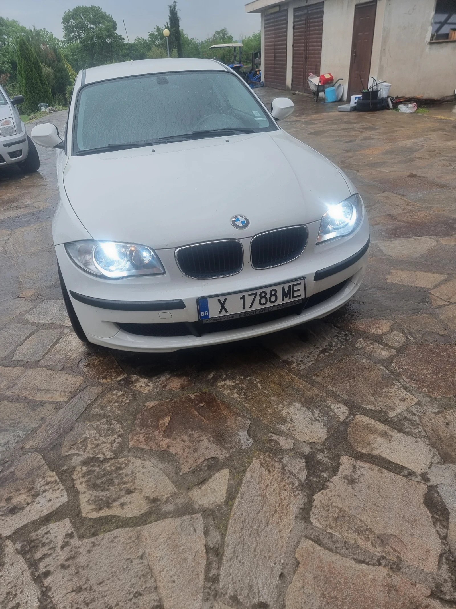 BMW 118  - изображение 6