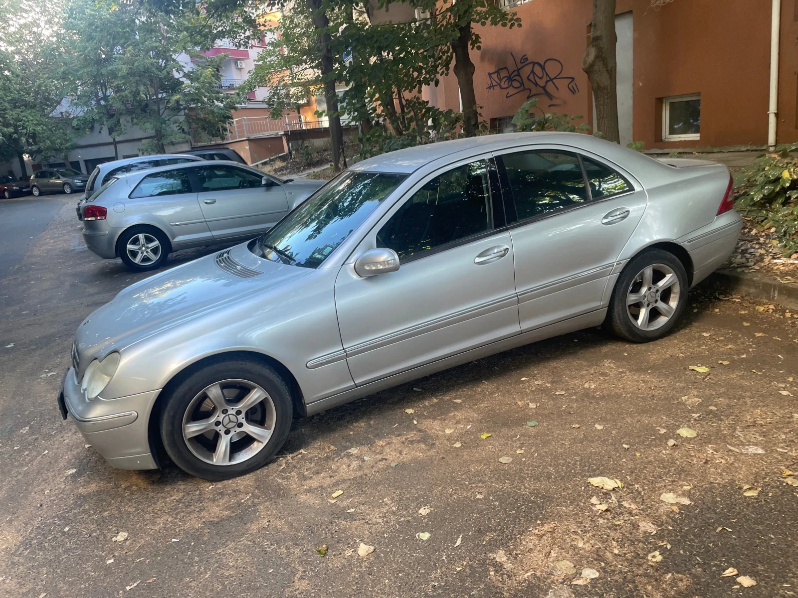 Mercedes-Benz C 180  - изображение 9