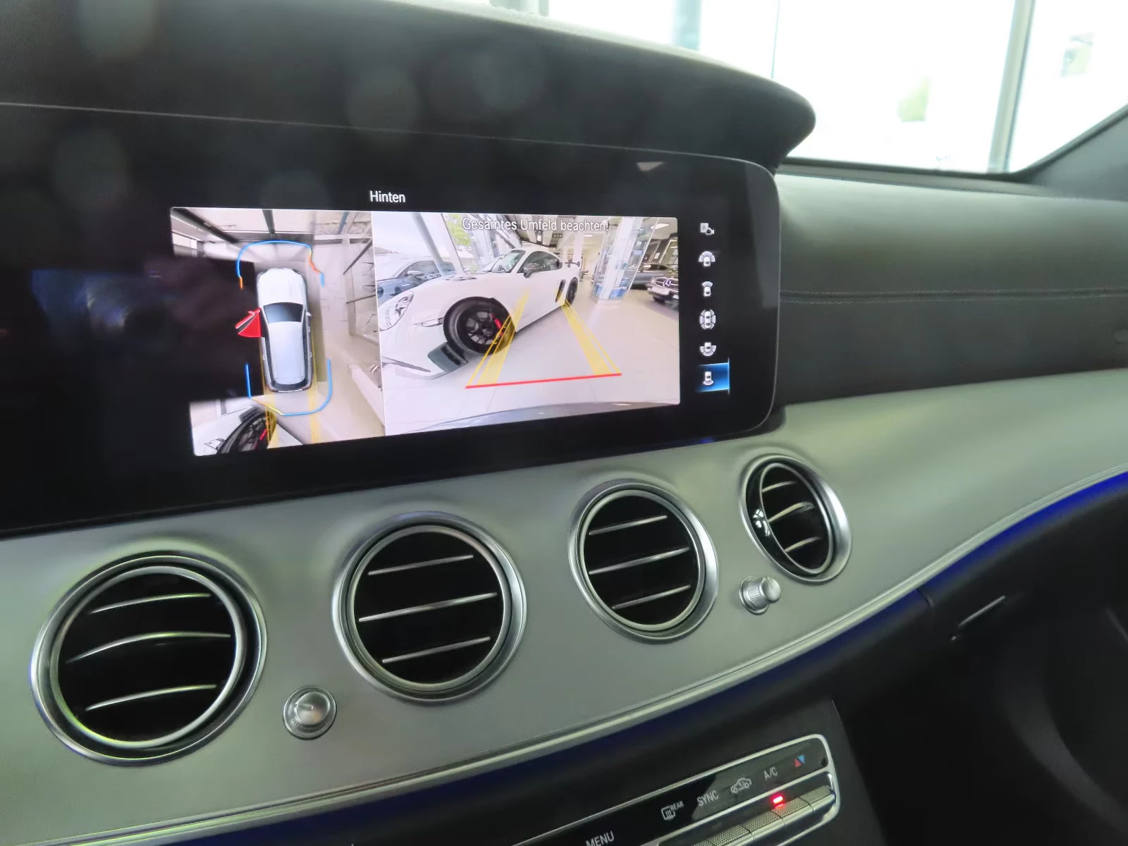 Mercedes-Benz E 220 d/AMG/200HP/AIRB.PACK/BURM/MEMO/LED/MASSAGE/782f - изображение 7