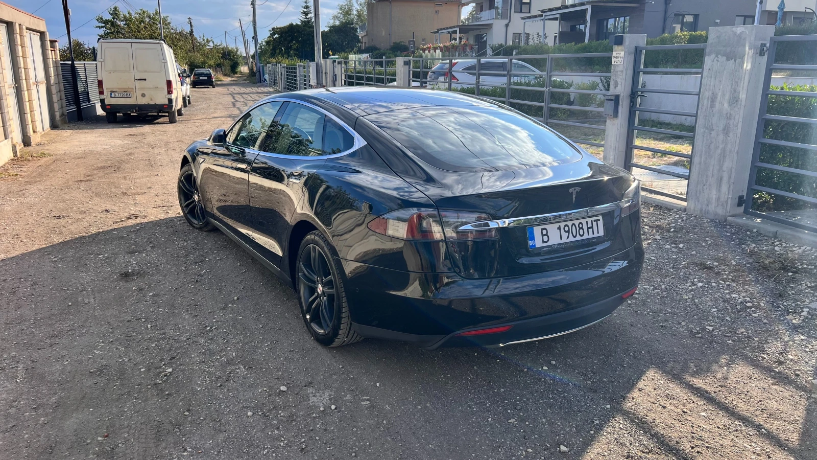Tesla Model S 70 - изображение 3