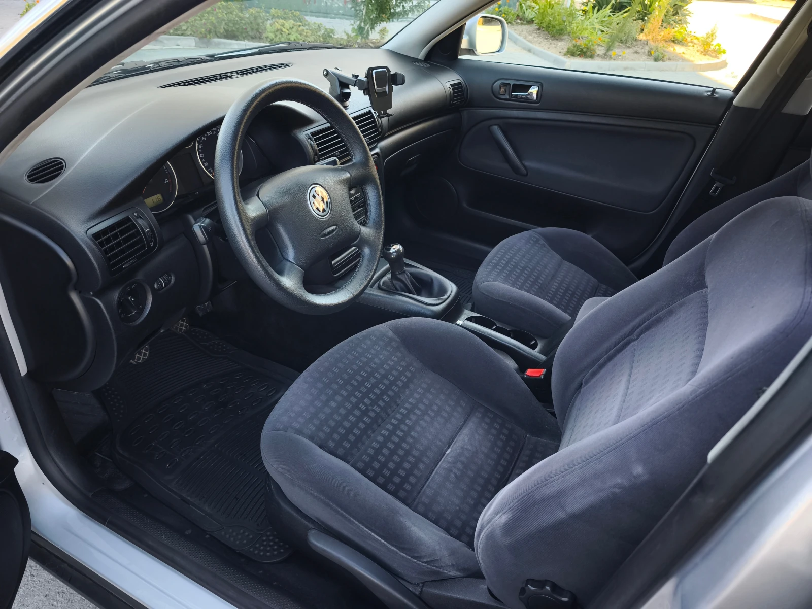 VW Passat  - изображение 8