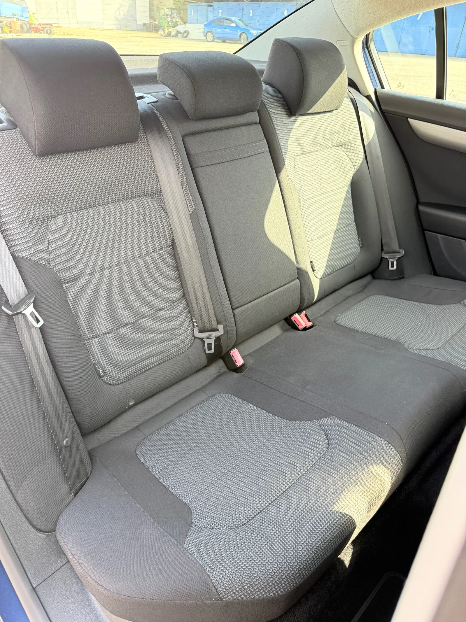 VW Passat 1, 4Tsi Ecofuel , снимка 10 - Автомобили и джипове - 52938067