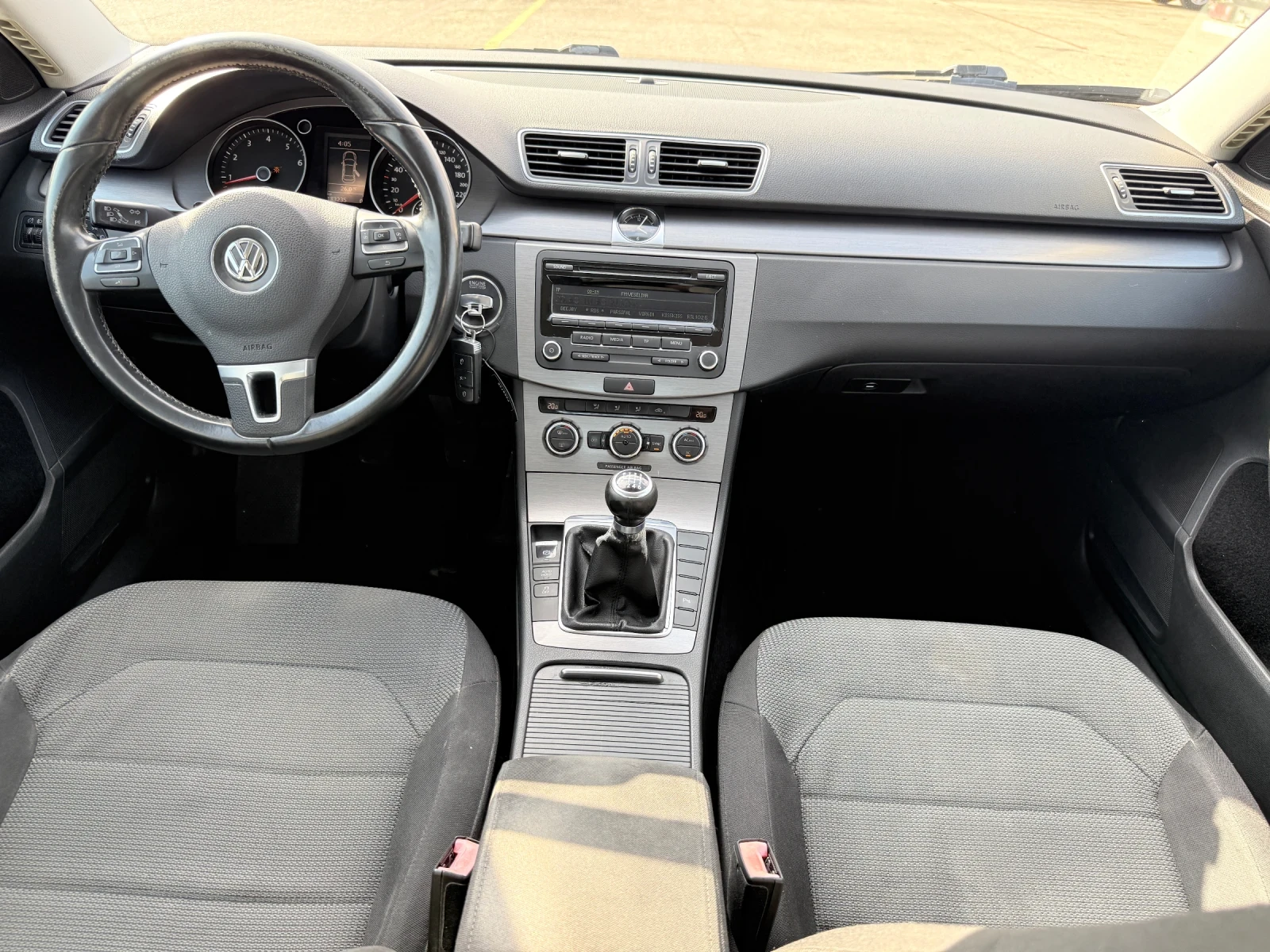 VW Passat 1, 4Tsi Ecofuel , снимка 12 - Автомобили и джипове - 52938067