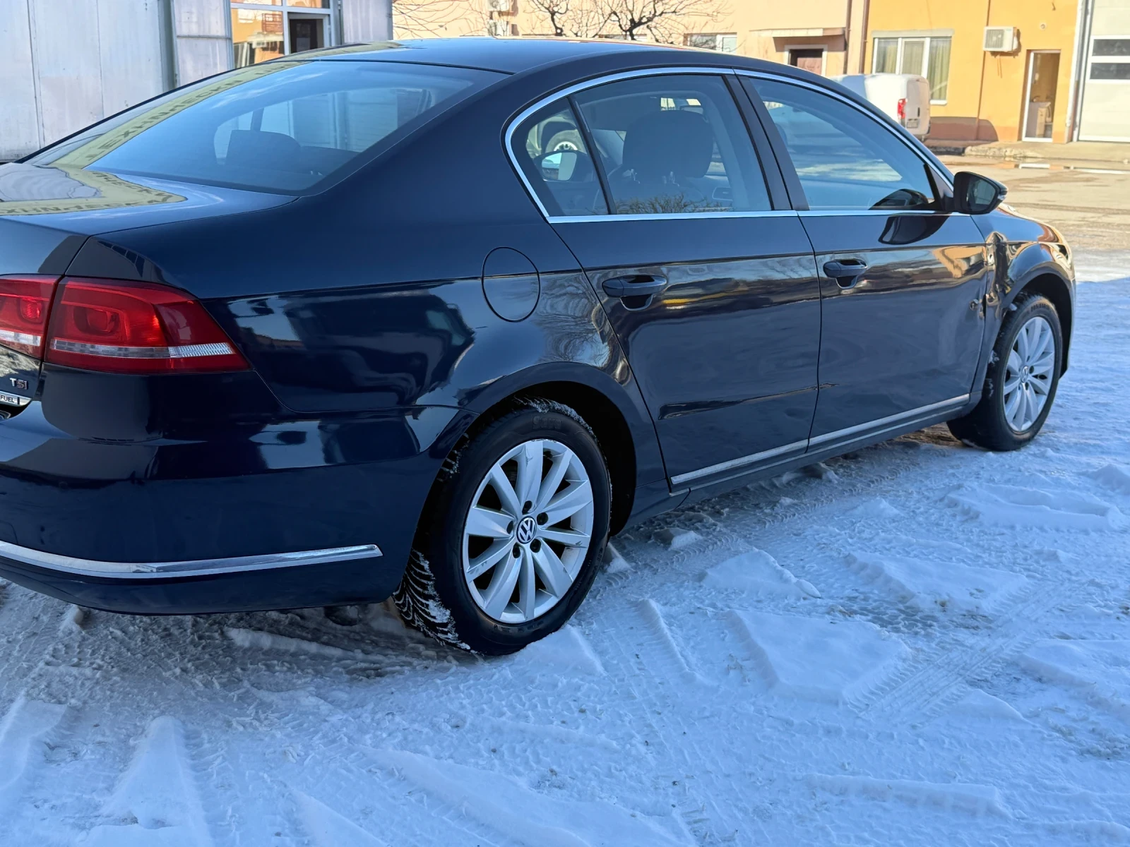 VW Passat 1, 4Tsi Ecofuel  - изображение 5