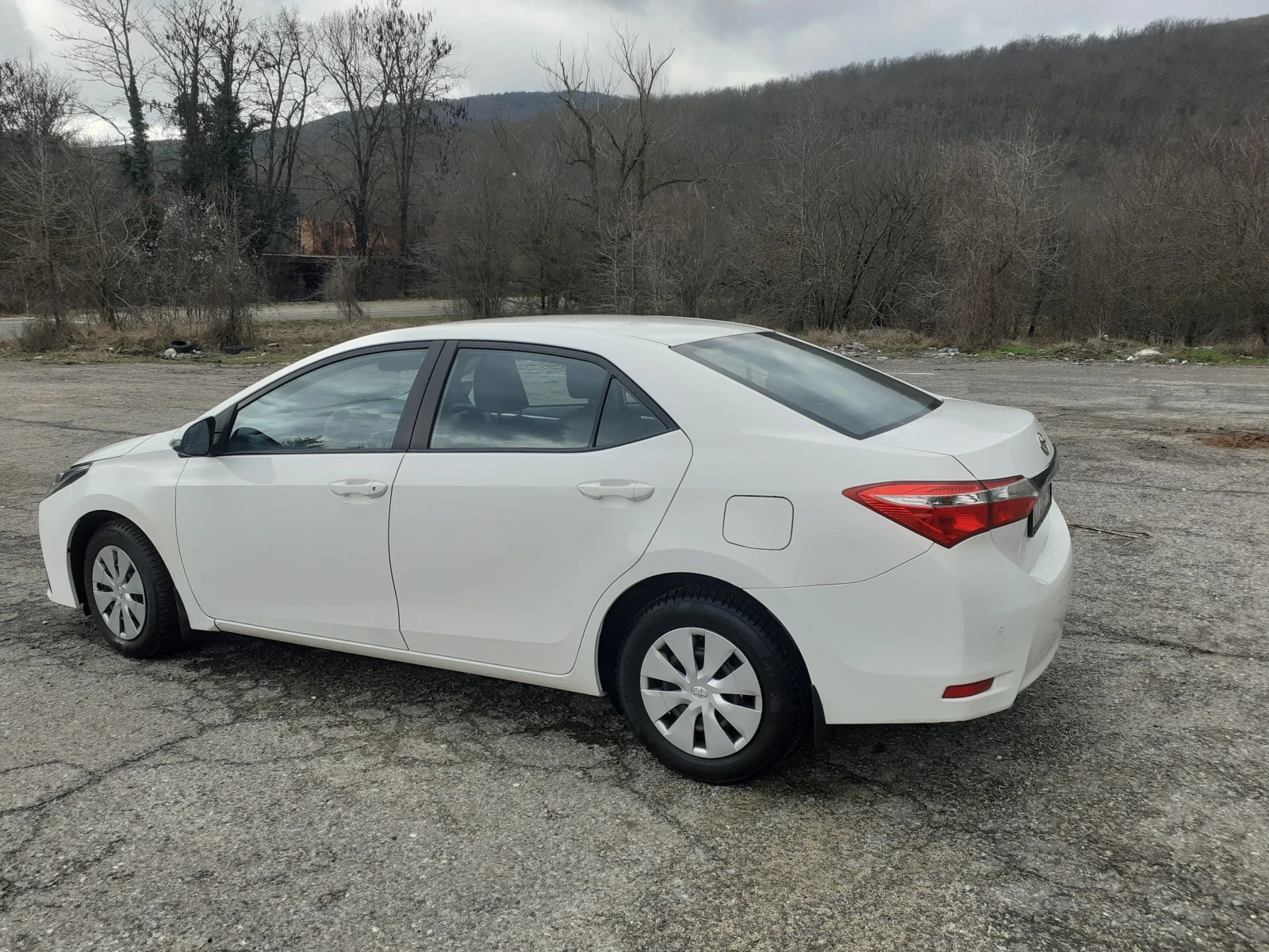 Toyota Corolla  - изображение 2