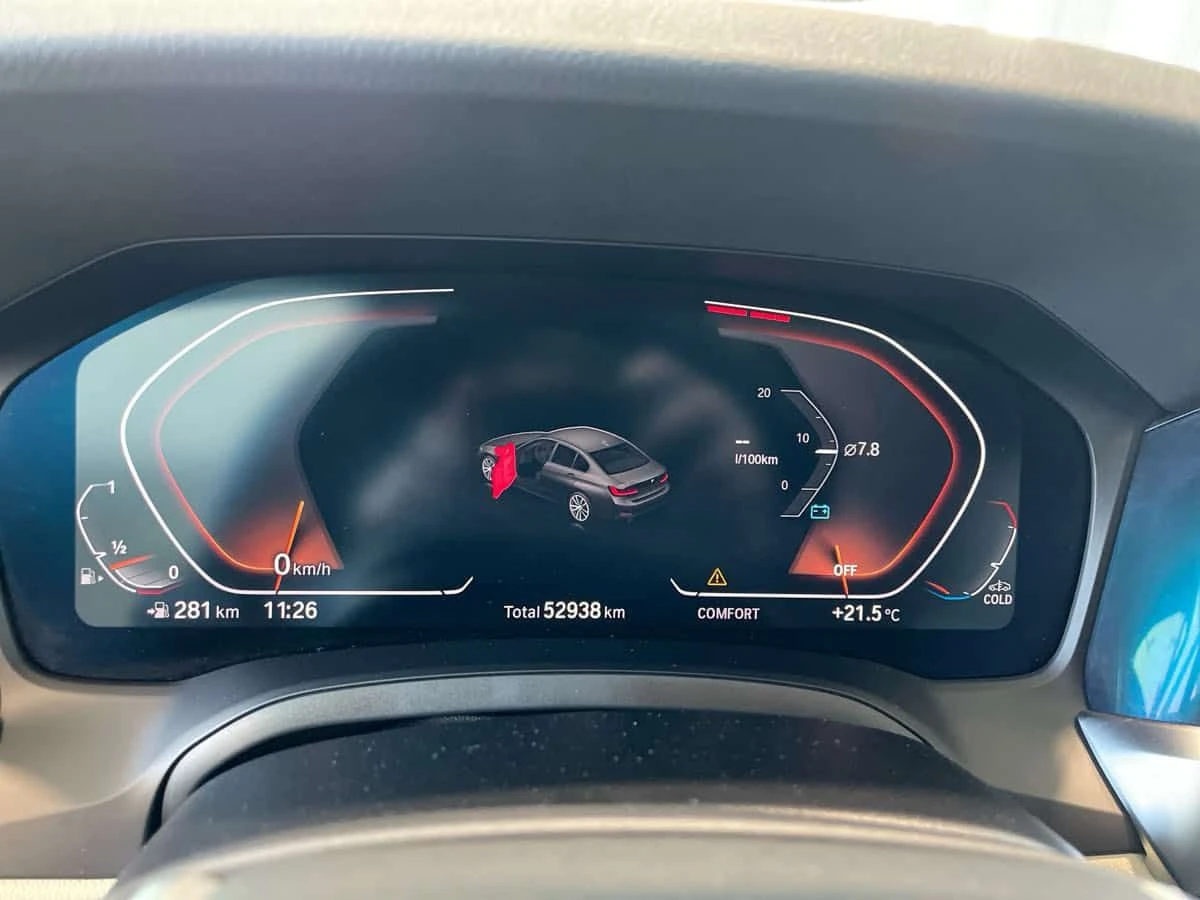 BMW 330 i xDrive/CARFAX/ОТ ПРЕДСТАВИТЕЛСТВО НА BMW - изображение 8