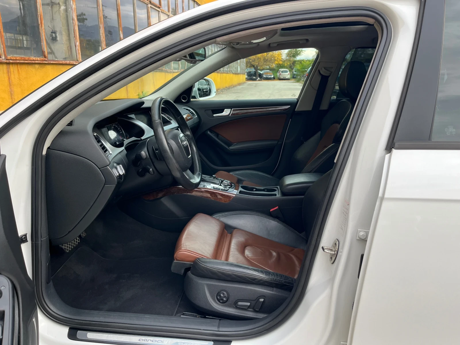 Audi A4 Allroad 3.0TDI* FULL FULL* ИТАЛИЯ, снимка 9 - Автомобили и джипове - 53952870