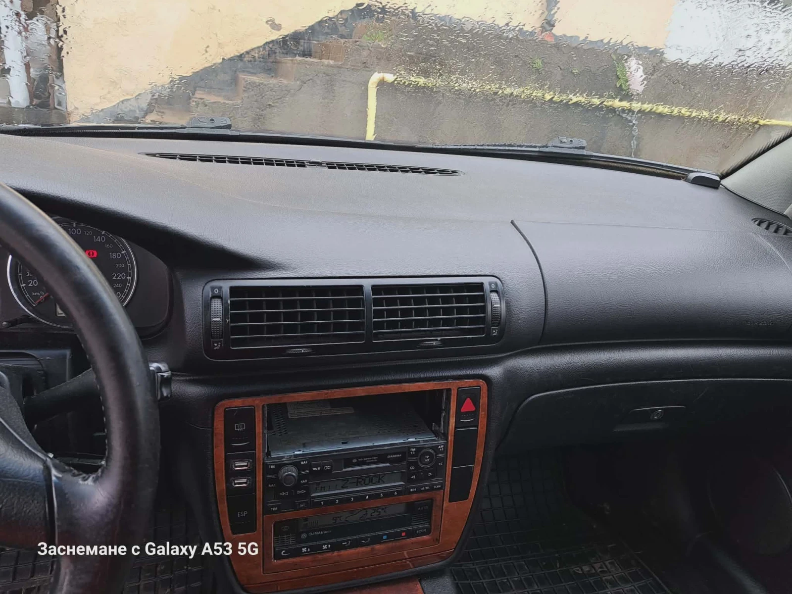 VW Passat 1.9, снимка 7 - Автомобили и джипове - 54077884