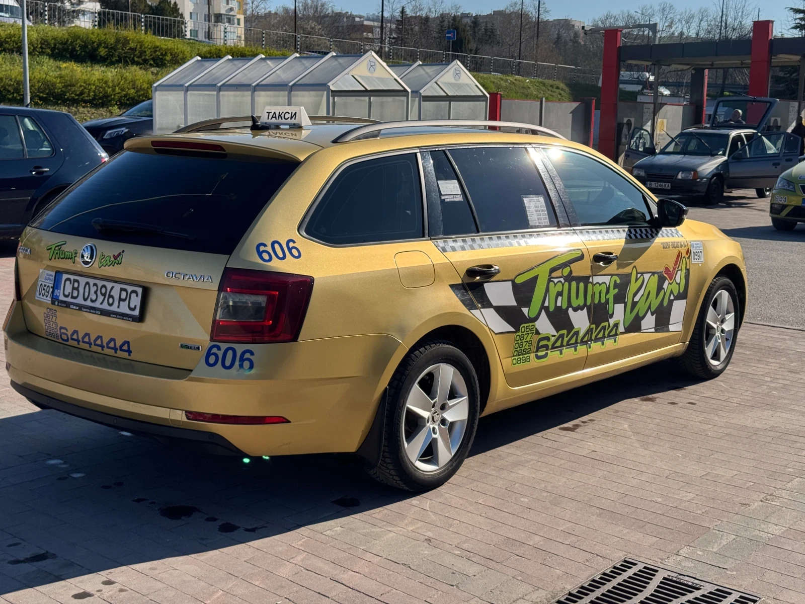 Skoda Octavia 1.5 CNG AUTOMATIC, снимка 3 - Автомобили и джипове - 54115434