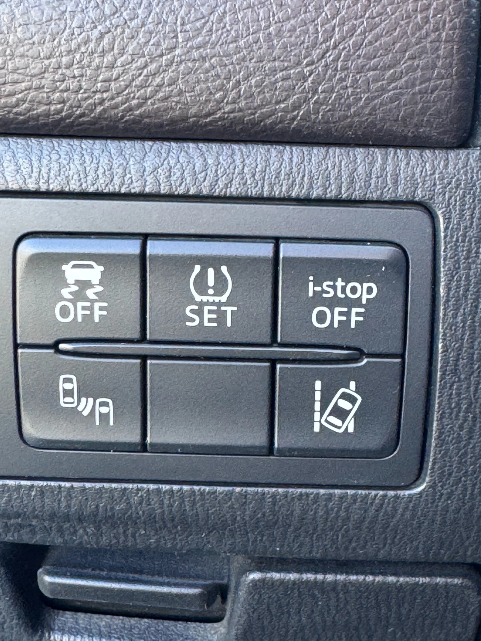 Mazda 6 2.2 SKYACTIV / BOSE / LANE ASSIST, снимка 16 - Автомобили и джипове - 54332758