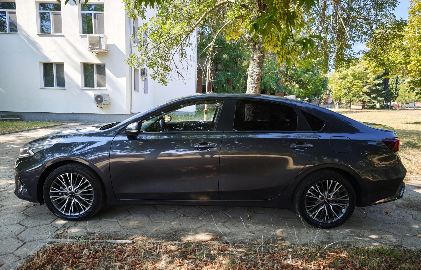 Kia K3 1.6 MPI БЕНЗИН/ГАЗ, снимка 7 - Автомобили и джипове - 55292584