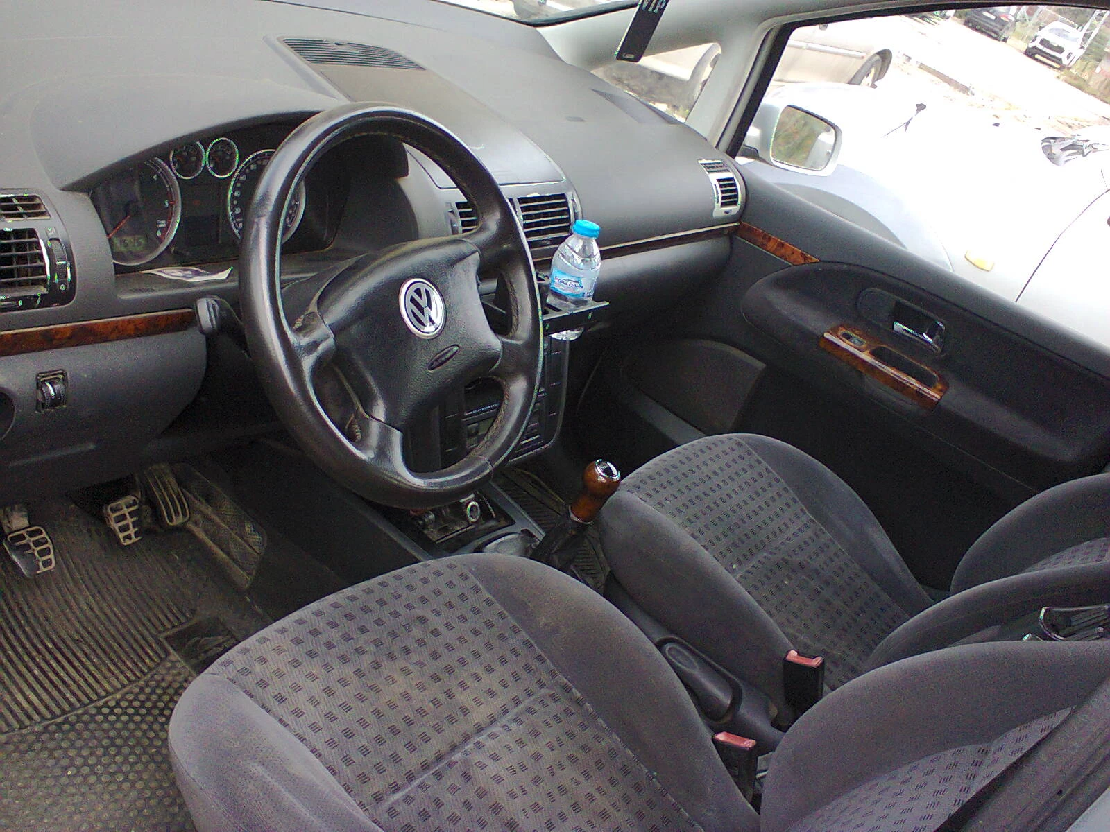 VW Sharan * KLIMATRONIK* - 6 скорости 1.9TD-116 коня , снимка 7 - Автомобили и джипове - 54741933