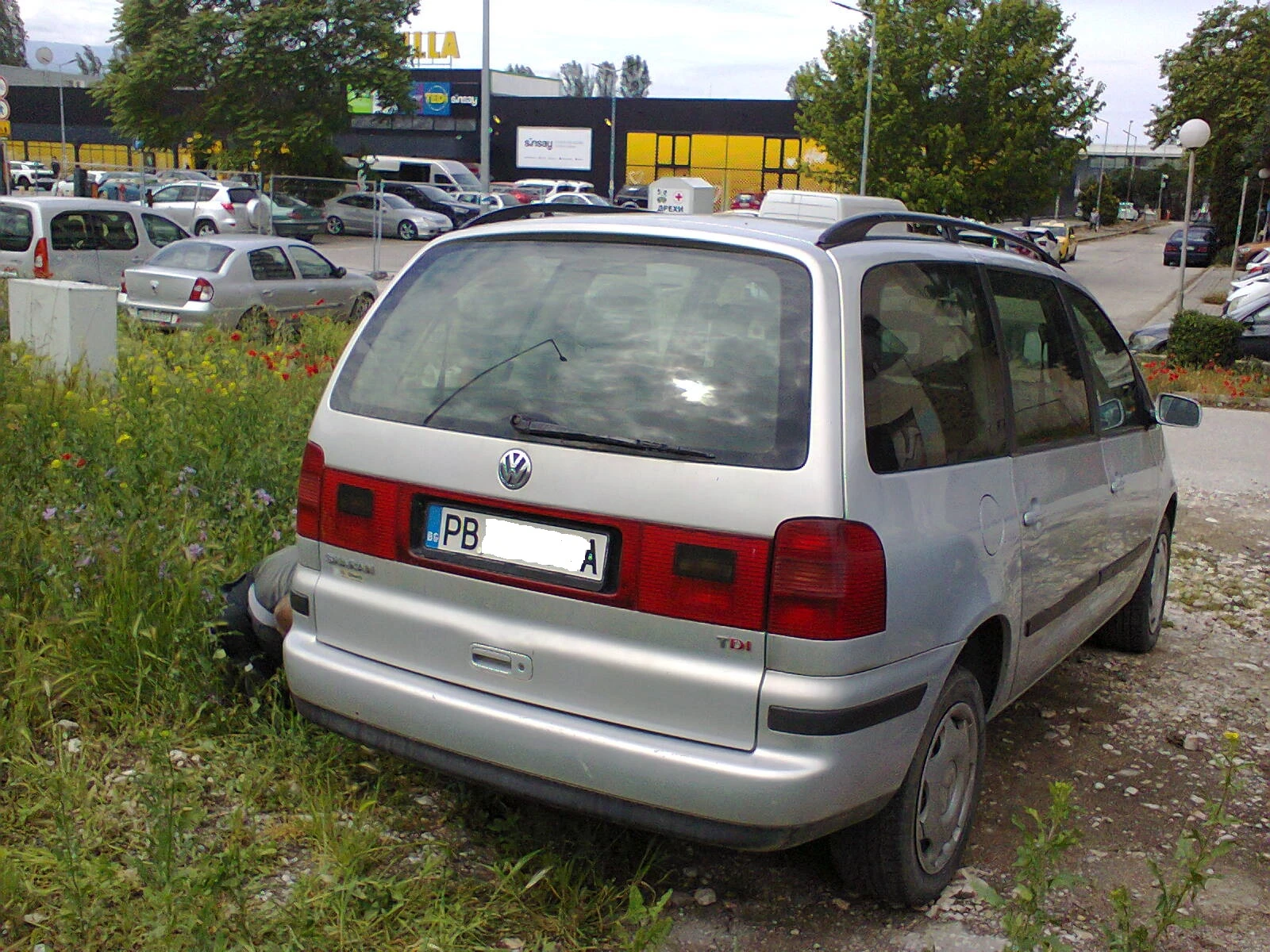 VW Sharan * KLIMATRONIK* - 6 скорости 1.9TD-116 коня , снимка 3 - Автомобили и джипове - 54741933