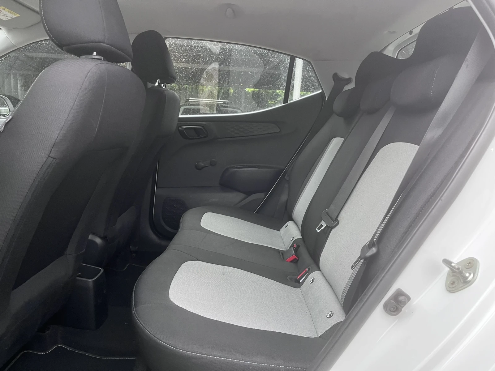 Hyundai I10 1.0 MPI + ��� 8 ���� ������� | Mobile.bg � ����������� 11