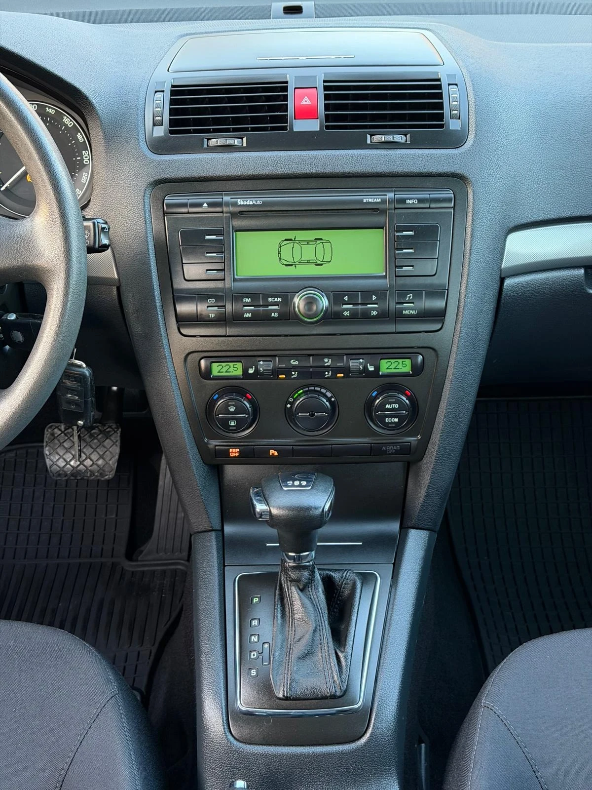 Skoda Octavia 1.9TDI 105hp * DSG* , снимка 11 - Автомобили и джипове - 55283532