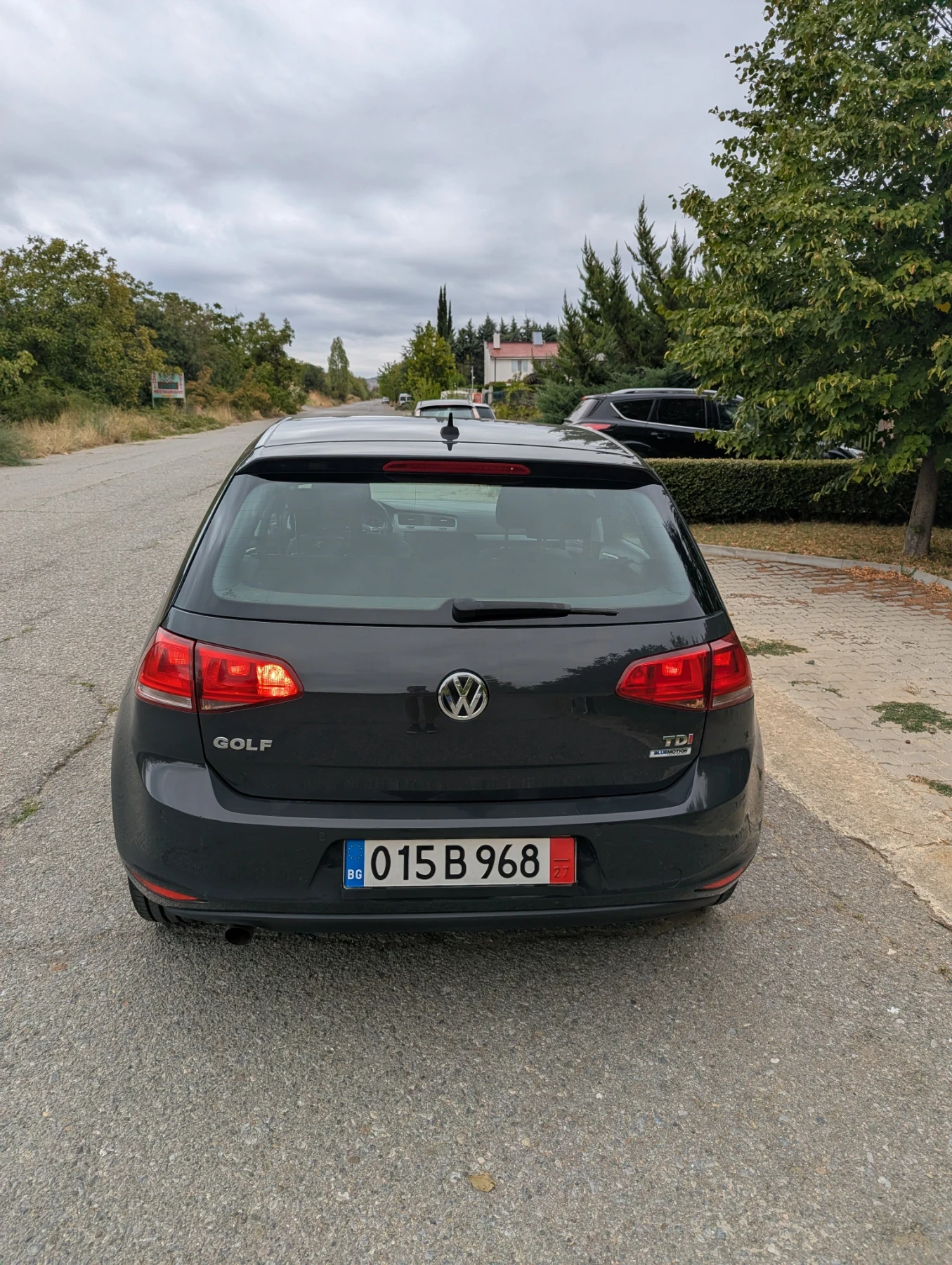 VW Golf Comfortline 1.6 TDI , снимка 2 - Автомобили и джипове - 56235305