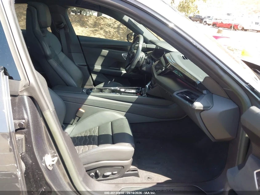 Audi E-Tron GT Premium Plus Quattro, снимка 5 - Автомобили и джипове - 56366825