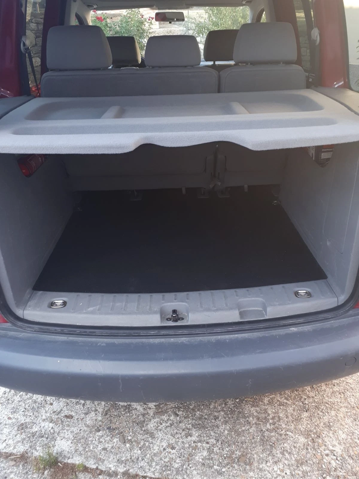 VW Caddy, снимка 10 - Автомобили и джипове - 56412664