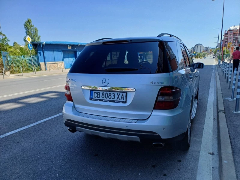 Mercedes-Benz ML 320 3.2 CDI, снимка 12 - Автомобили и джипове - 48967839