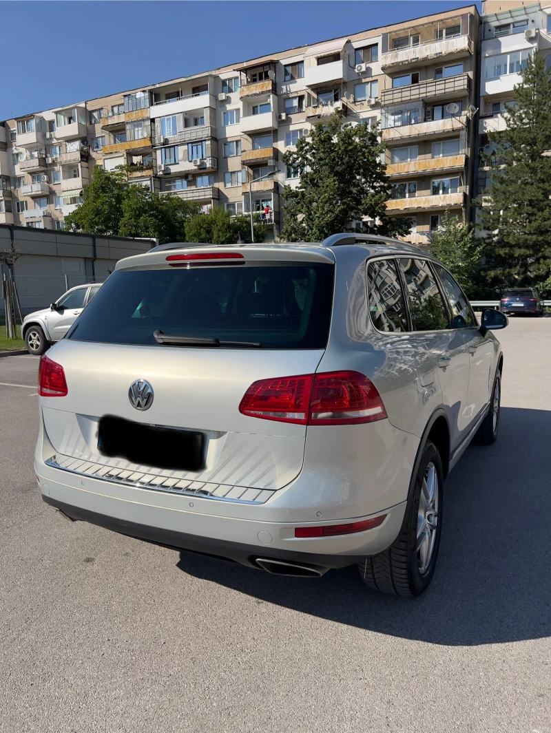 VW Touareg 3.0D 245KC * Exclusive* Full, снимка 3 - Автомобили и джипове - 52350635