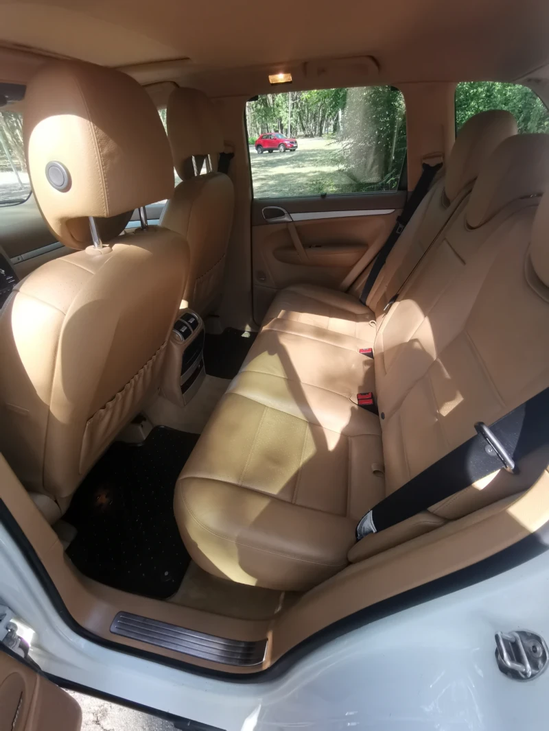 Porsche Cayenne, снимка 8 - Автомобили и джипове - 51992393