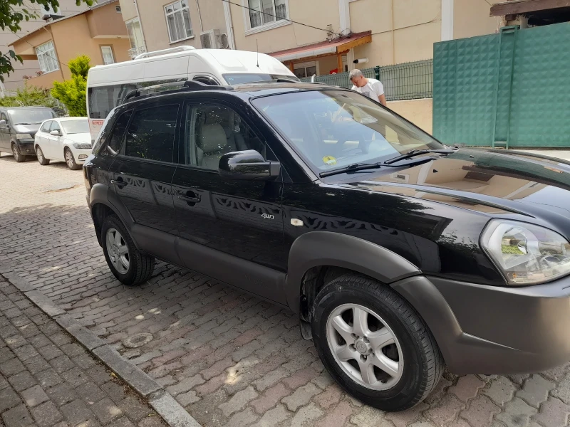 Hyundai Tucson, снимка 14 - Автомобили и джипове - 52409249