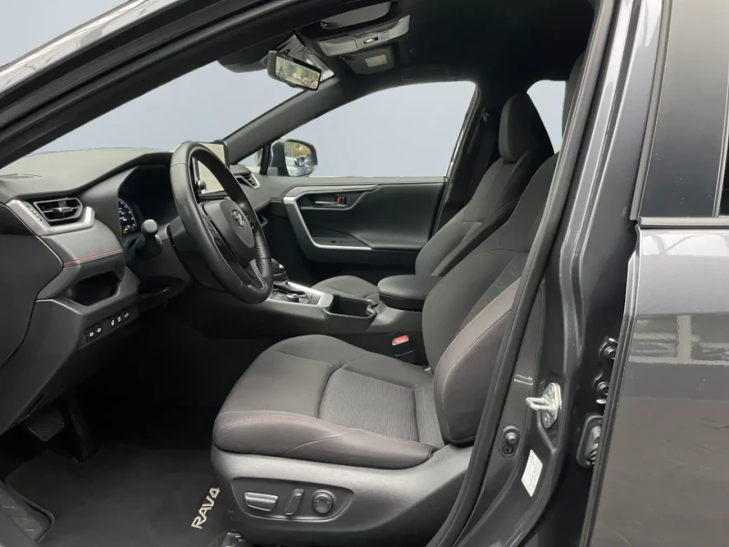 Toyota Rav4 Plug-in-Hybrid Comfort * Allrad* HUD* 4x SHZ* , снимка 8 - Автомобили и джипове - 53557678