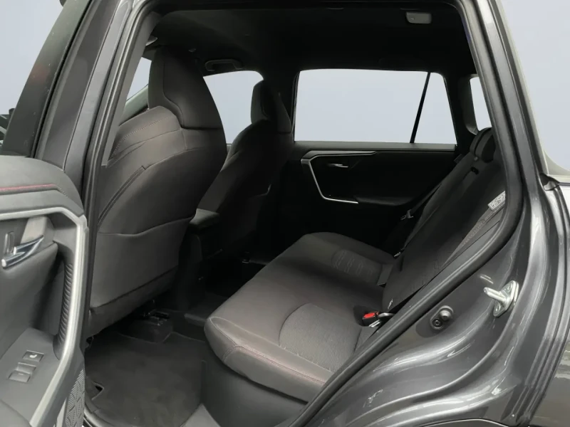 Toyota Rav4 Plug-in-Hybrid Comfort * Allrad* HUD* 4x SHZ* , снимка 13 - Автомобили и джипове - 53557678